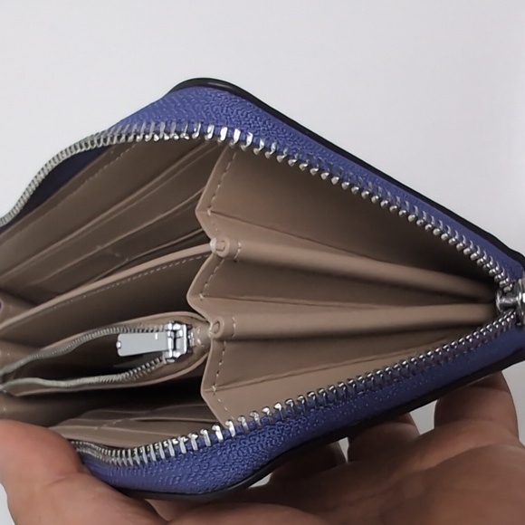 Coach CR622 Long Zip Around Wallet With Checkerboard Print (Last One) - Picture 4 of 12